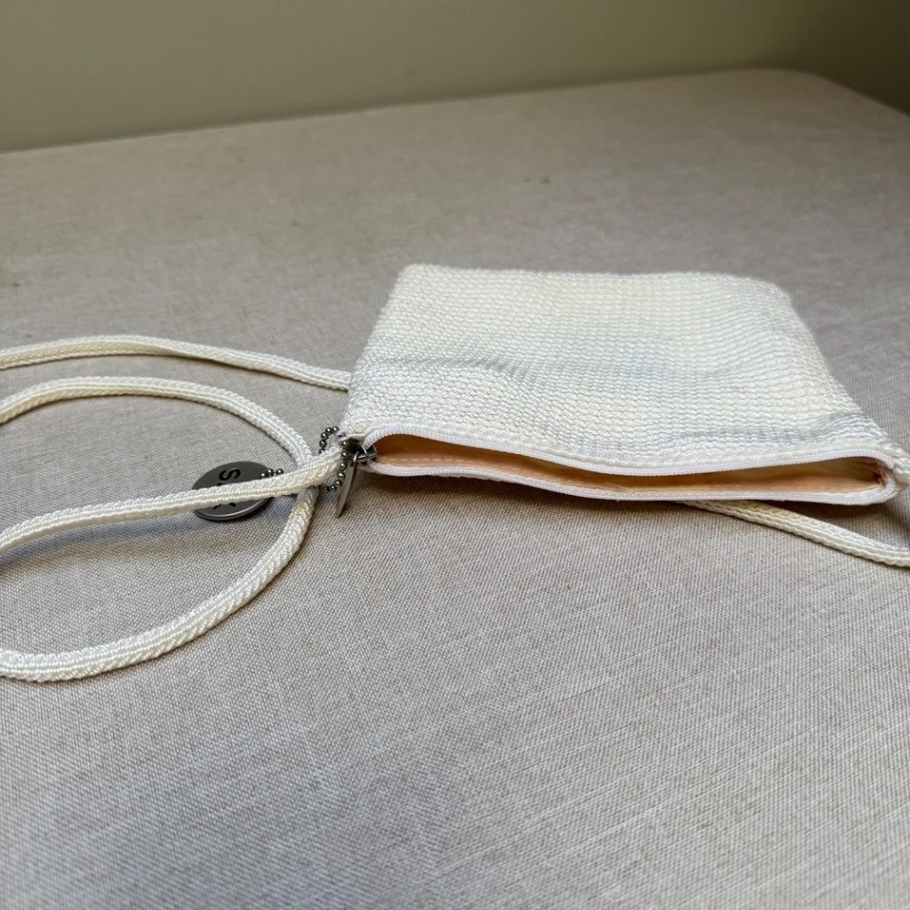 The Sak Ivory Cream Crochet Crossbody Bag Purse Clean